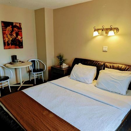 Hotel Motel Granby Kültér fotó