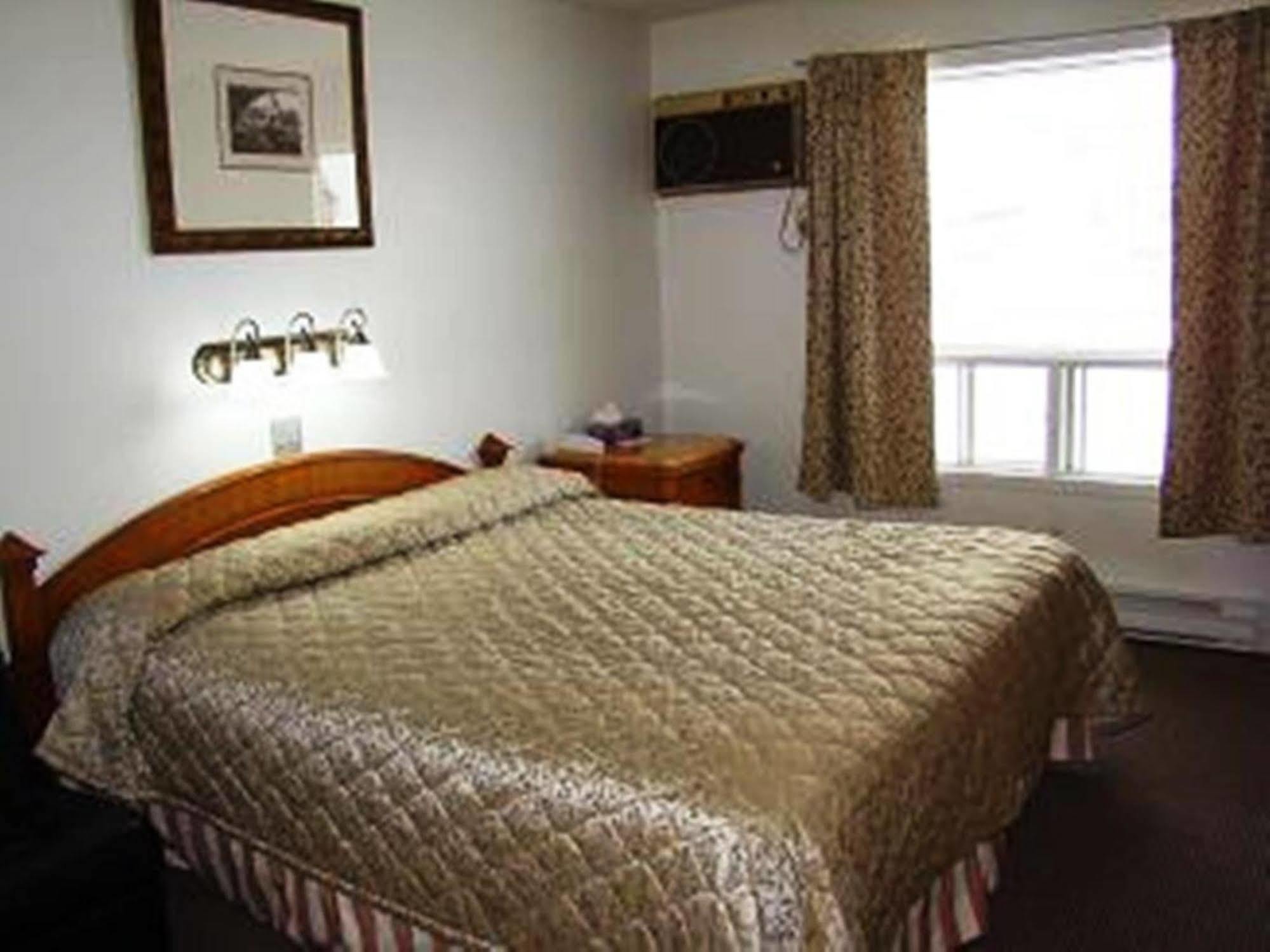Hotel Motel Granby Kültér fotó